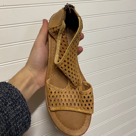 Baske California Leather Sandals - Picture 6 of 9